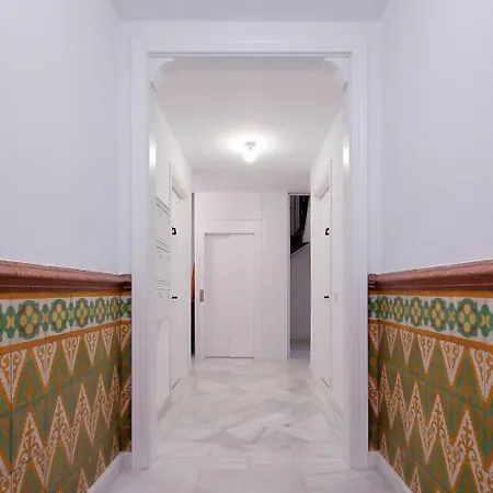 דירה Patio De Caveda Izda גיחון